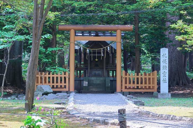 札幌鉱霊神社　全景