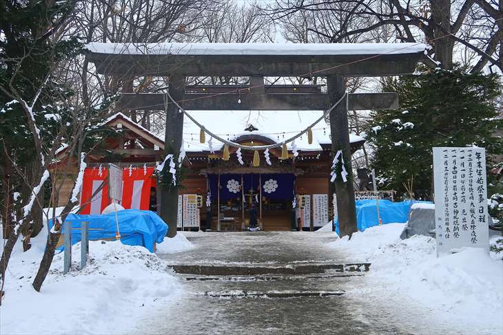 相馬神社 第2鳥居と本殿 冬