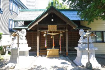 札幌水天宮 本殿と狛犬様