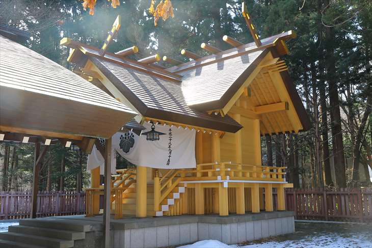 開拓神社、実は御朱印もある北海道神宮の拝殿が美しい境内末社