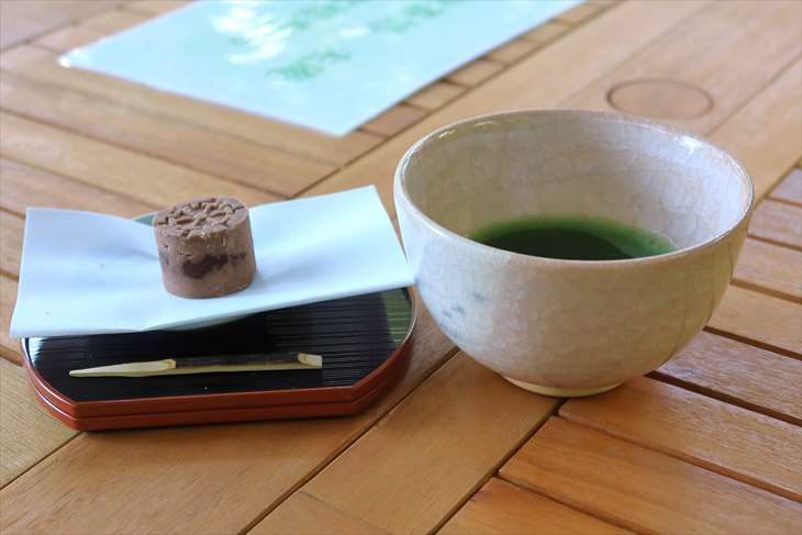札幌伏見稲荷神社 お抹茶とお茶菓子
