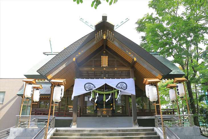 信濃神社 拝殿